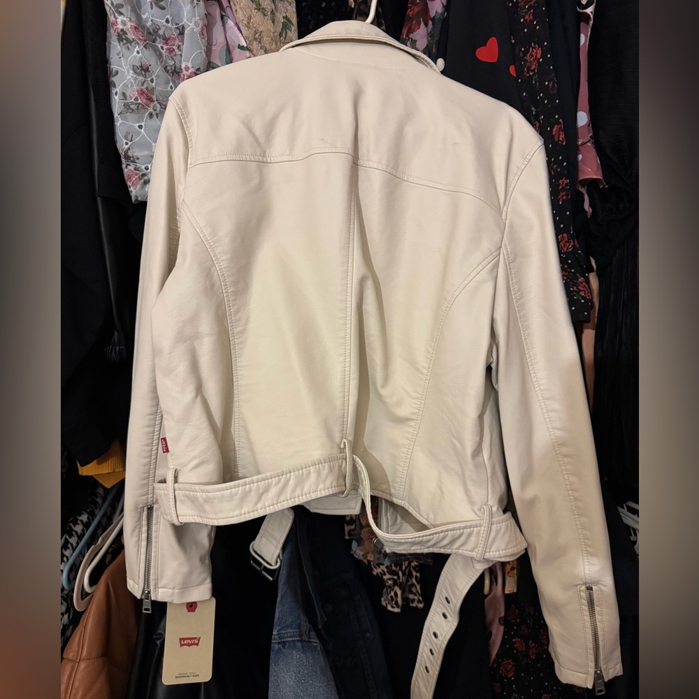 Levi's Women's Cream Off White Faux Leather Jacket - Picture 7 of 7